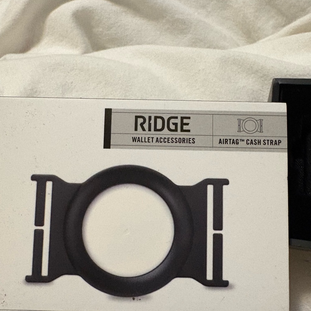 NEW Ridge Air Tag Cash Strap - Picture 5 of 6